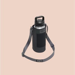 New Without Tags YETI Bottle Sling in Charcoal